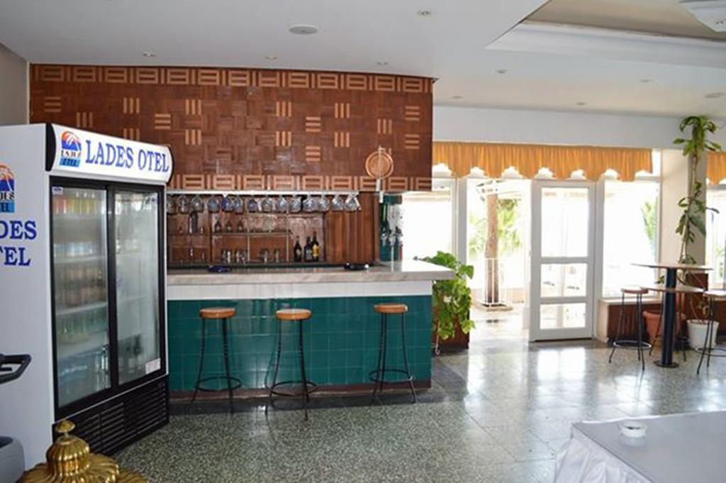 Lades Hotel ซิลิฟเค ภายนอก รูปภาพ